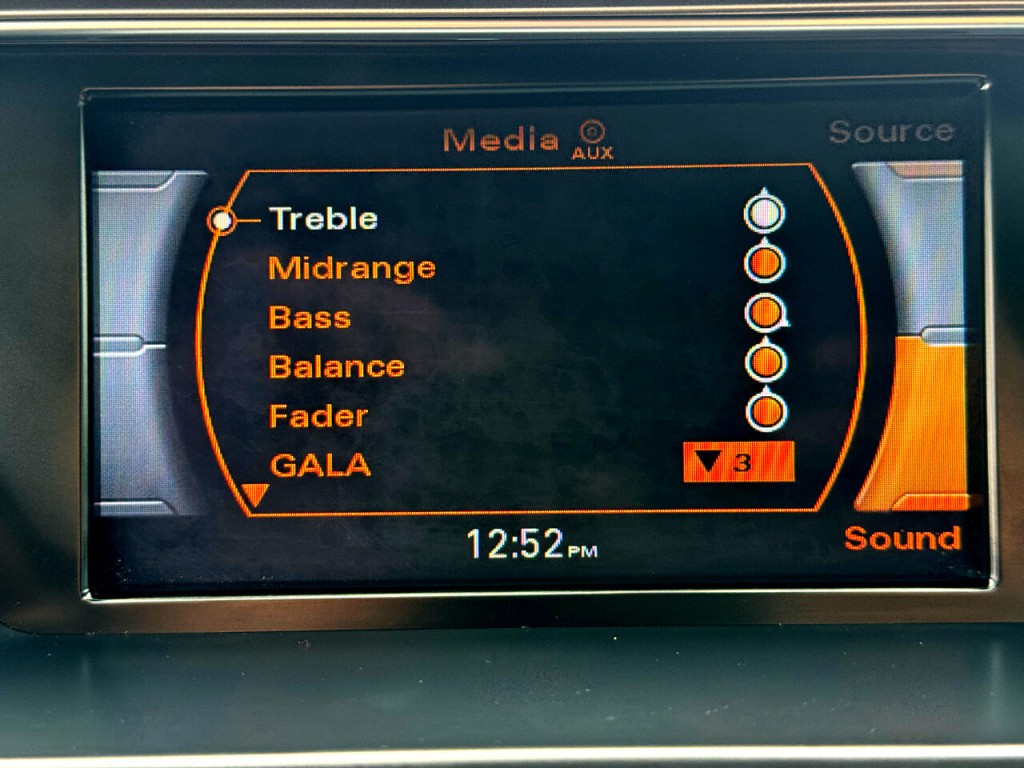 2015 Audi A4 Image 32