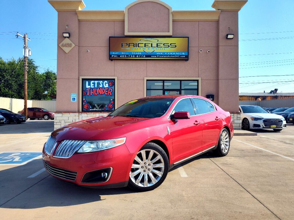 2011 Lincoln MKS Image 1