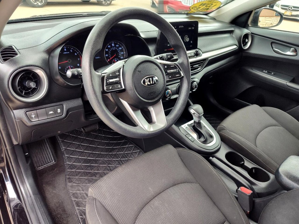 2021 Kia Forte Image 13