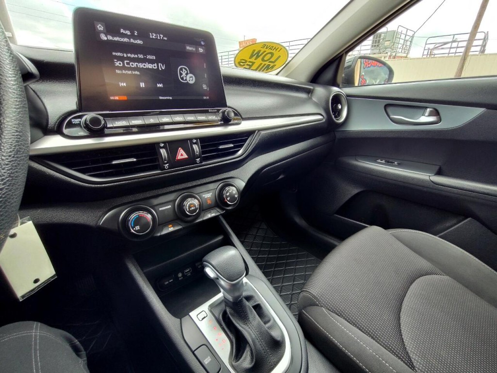 2021 Kia Forte Image 19