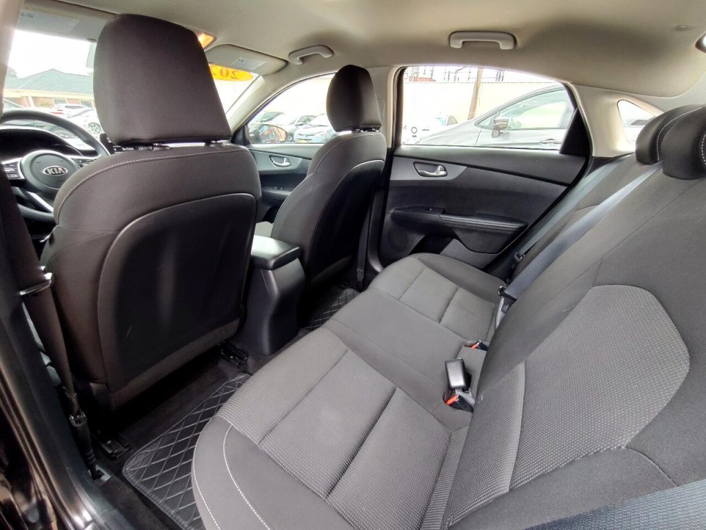 2021 Kia Forte Image 27