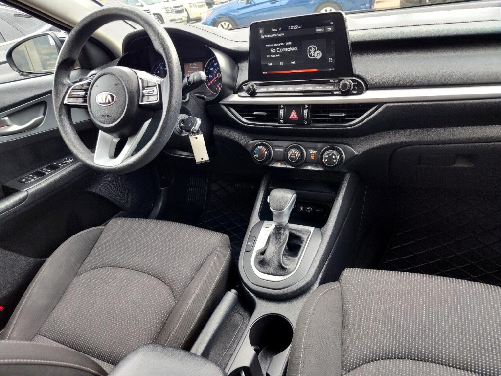 2021 Kia Forte Image 32