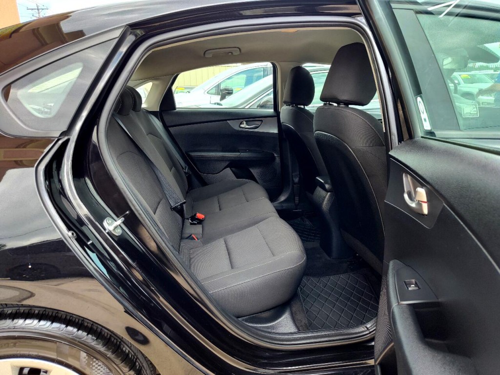 2021 Kia Forte Image 33