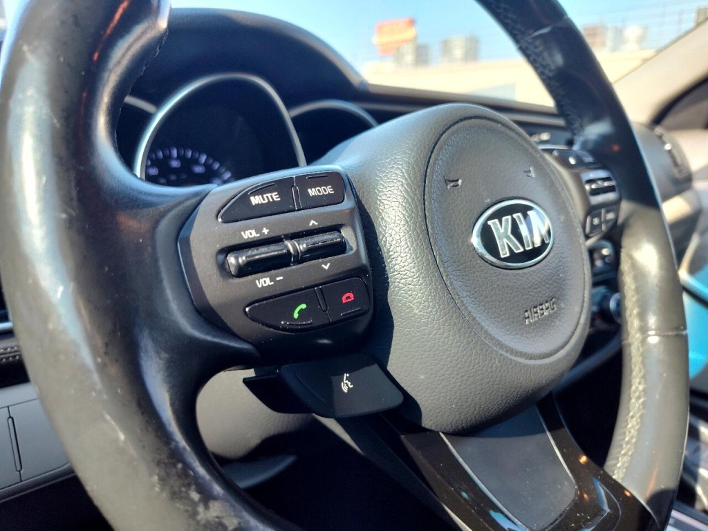 2015 Kia Optima Image 16