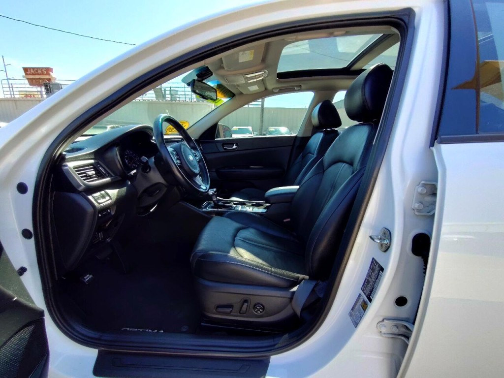 2018 Kia Optima Image 13