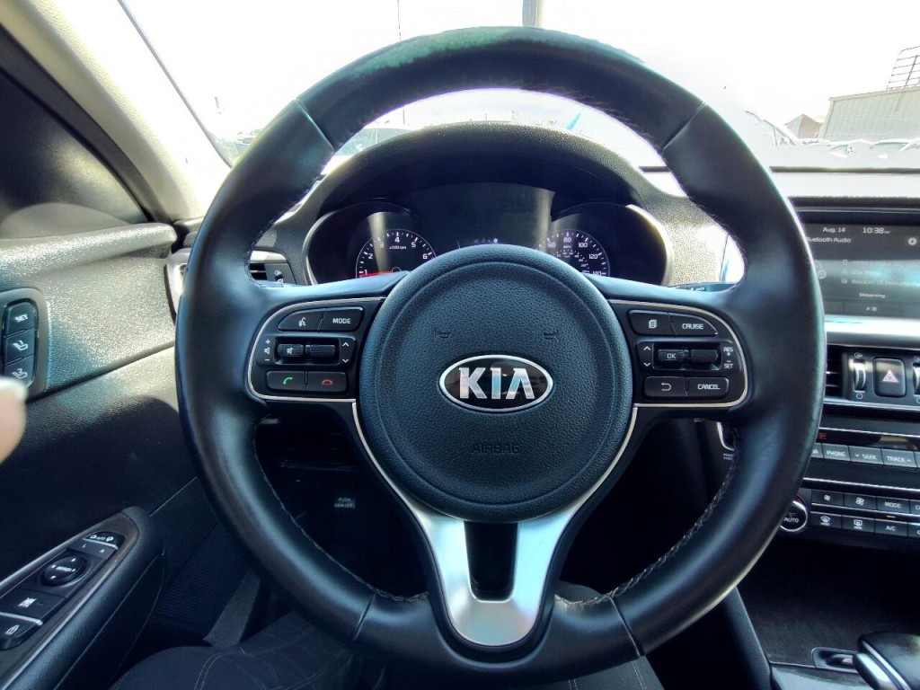 2018 Kia Optima Image 16