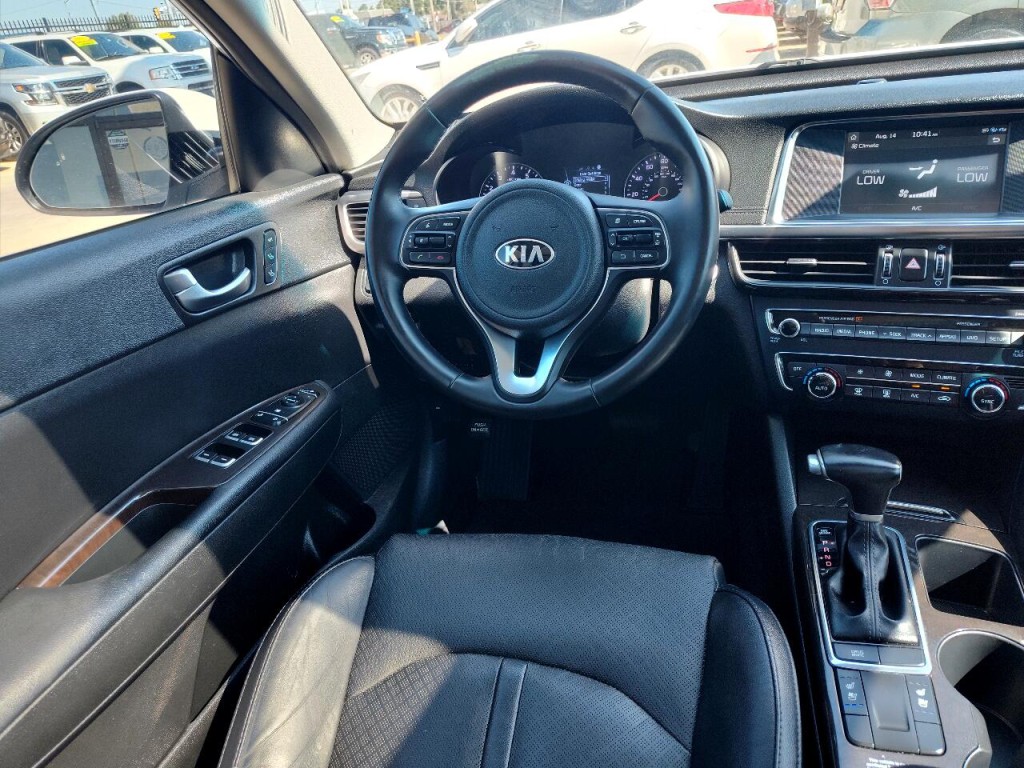 2018 Kia Optima Image 30