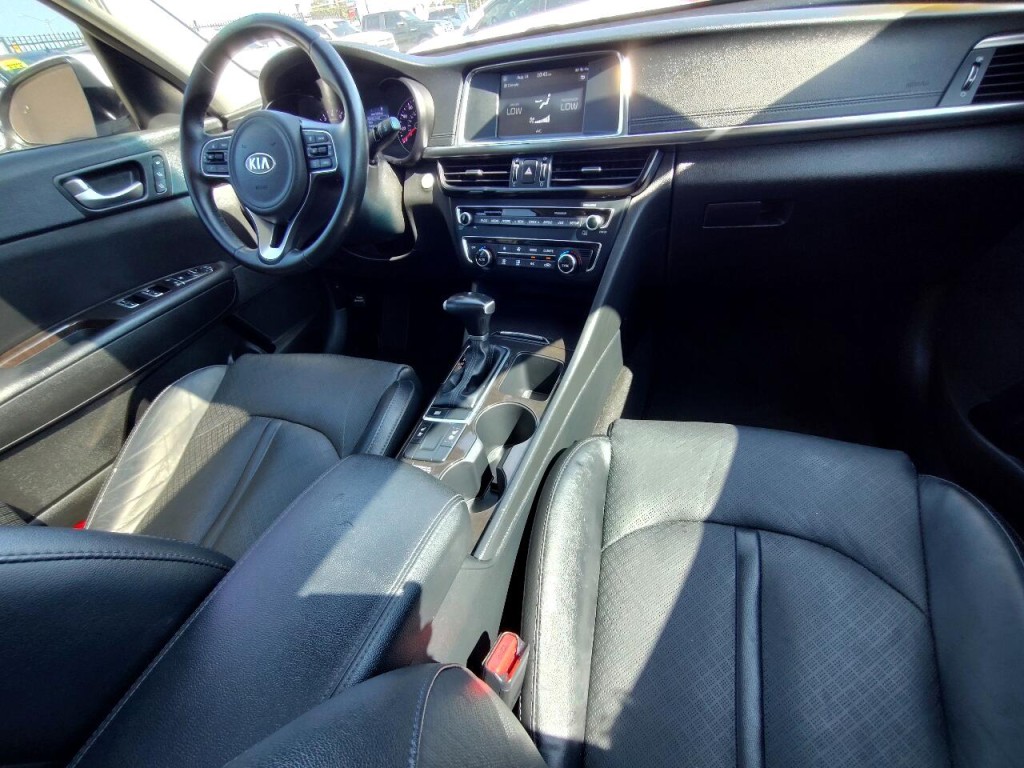 2018 Kia Optima Image 33