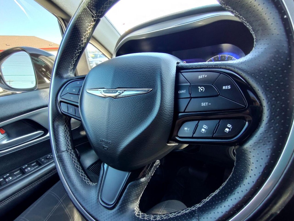 2018 Chrysler Pacifica Image 20