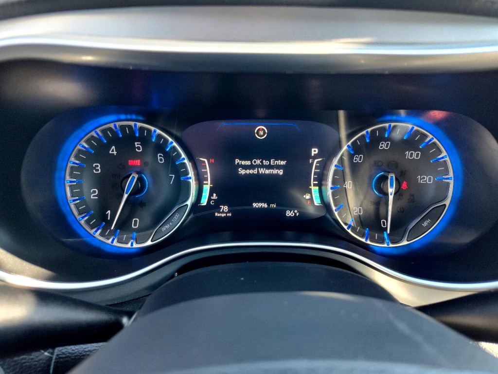 2018 Chrysler Pacifica Image 21