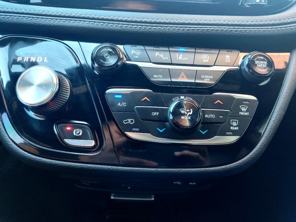 2018 Chrysler Pacifica Image 52
