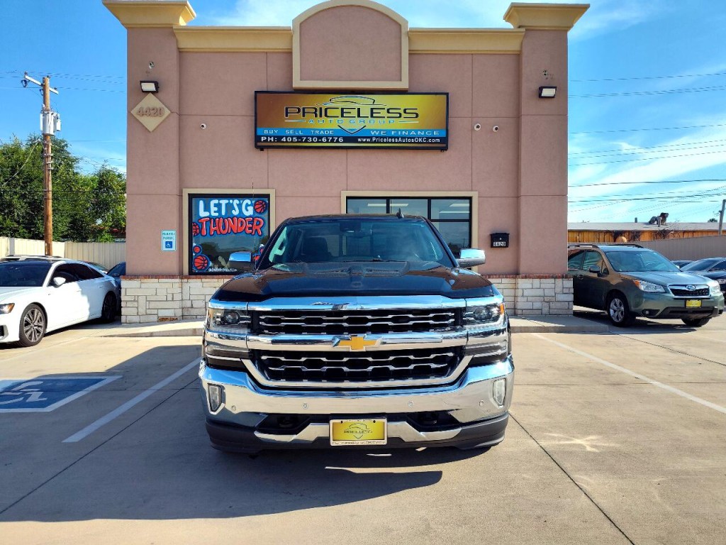 2018 Chevrolet Silverado 1500 Image 2