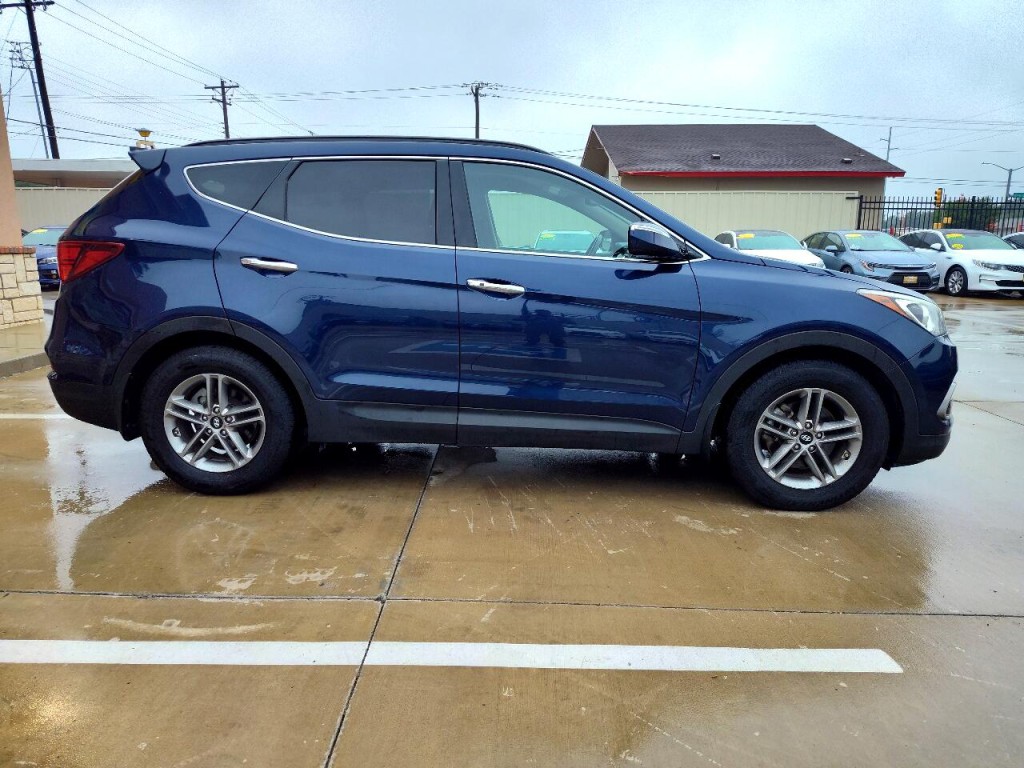 2018 Hyundai Santa Fe Image 4