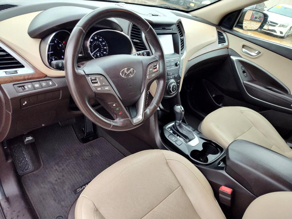 2018 Hyundai Santa Fe Image 13
