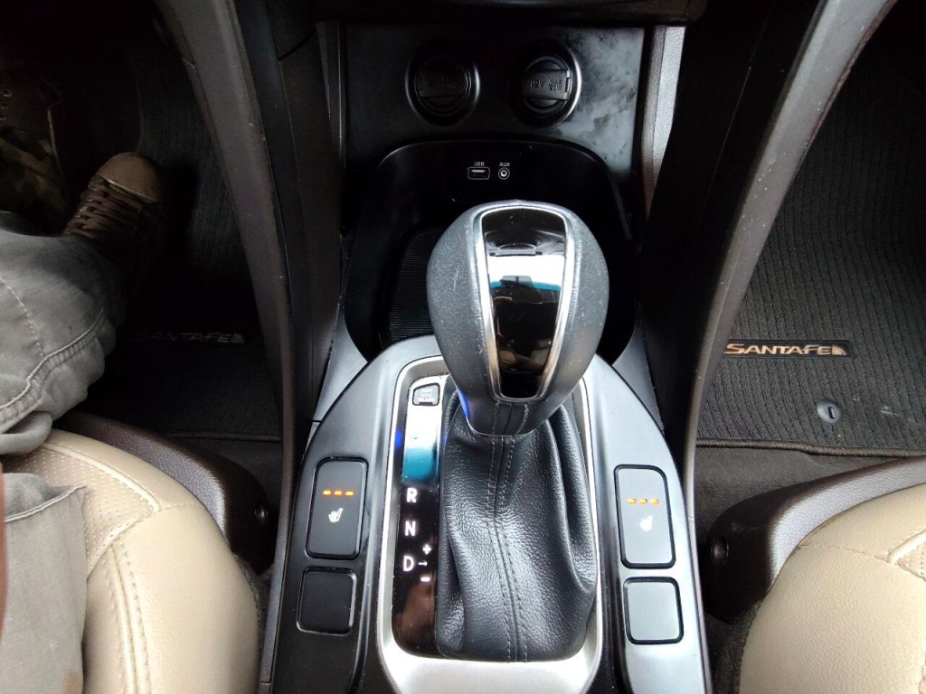 2018 Hyundai Santa Fe Image 21
