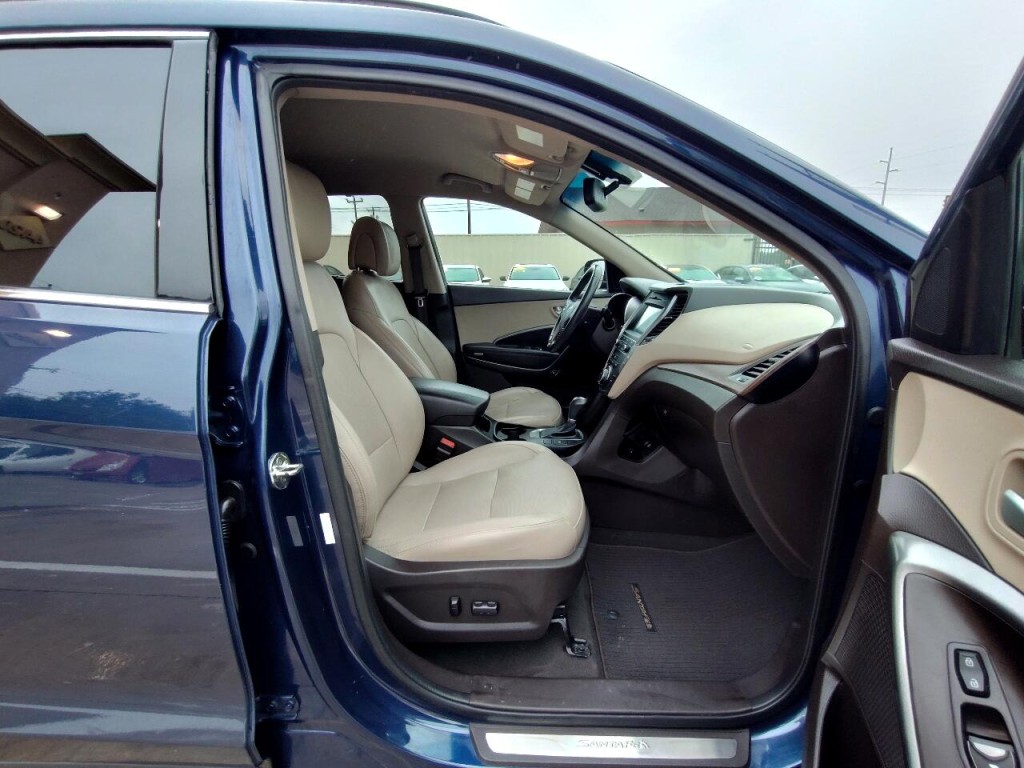 2018 Hyundai Santa Fe Image 35