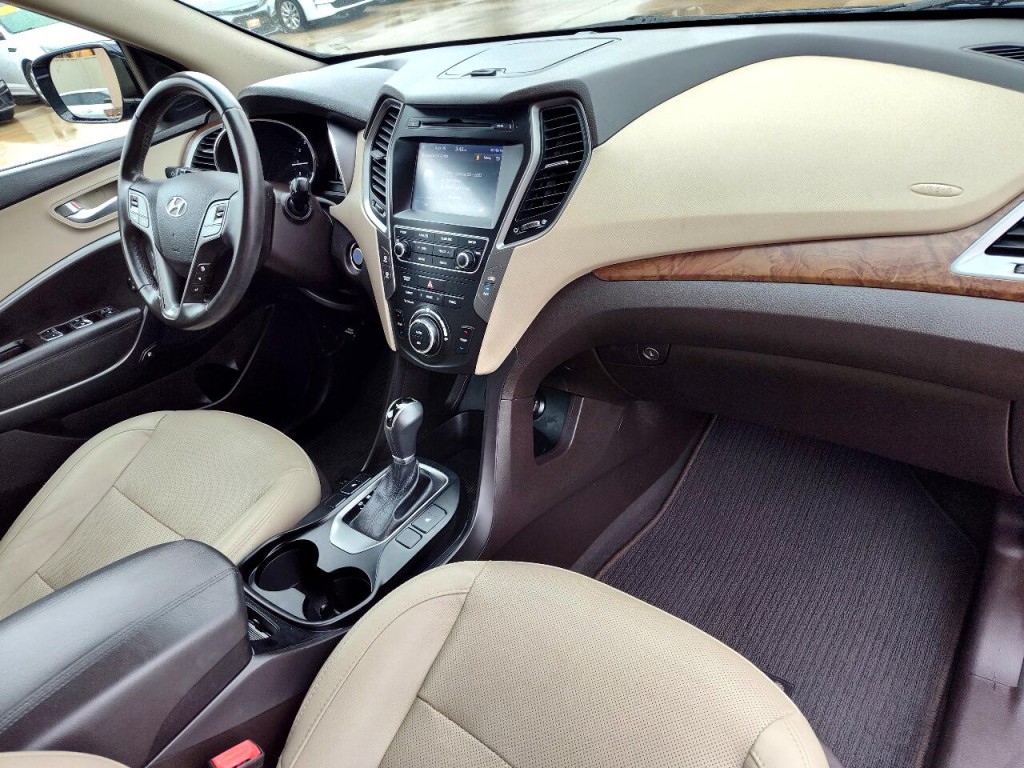 2018 Hyundai Santa Fe Image 36