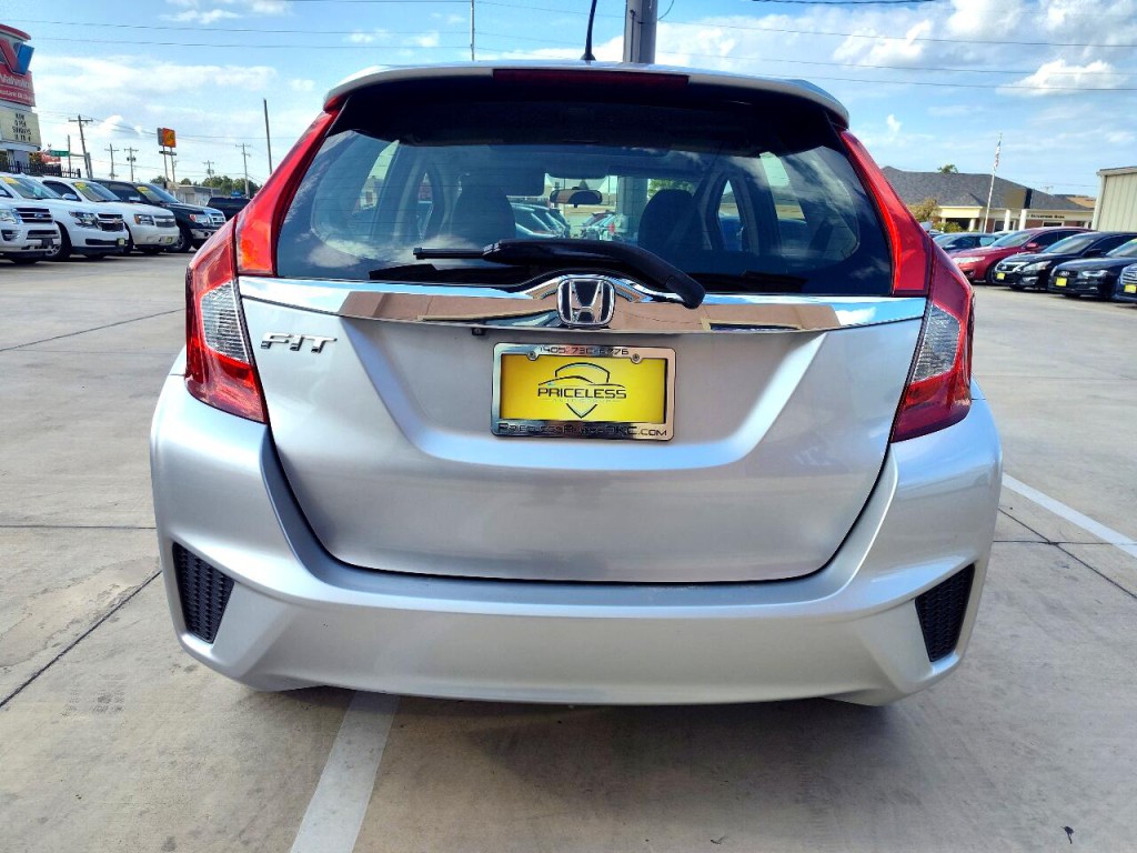 2016 Honda Fit Image 6