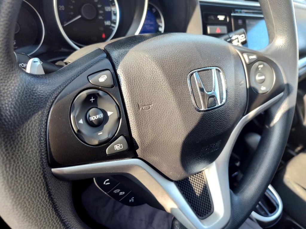 2016 Honda Fit Image 16