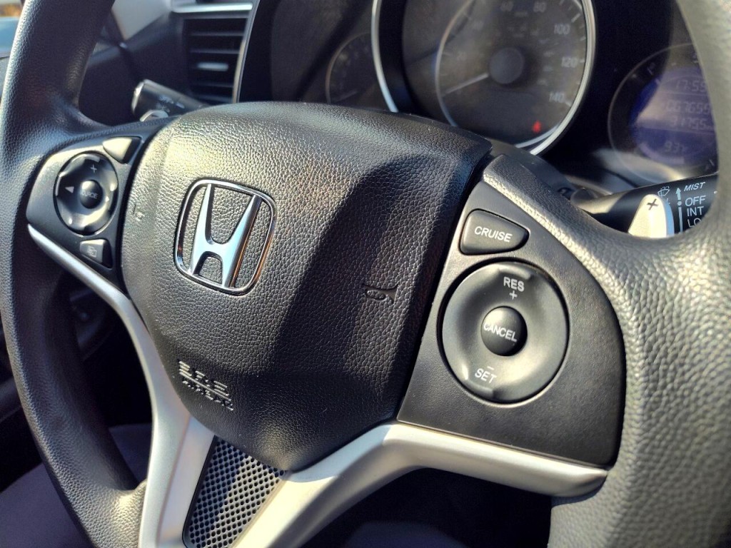 2016 Honda Fit Image 17