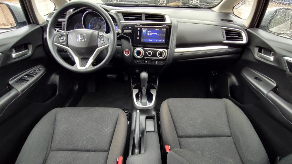 2016 Honda Fit Image 28