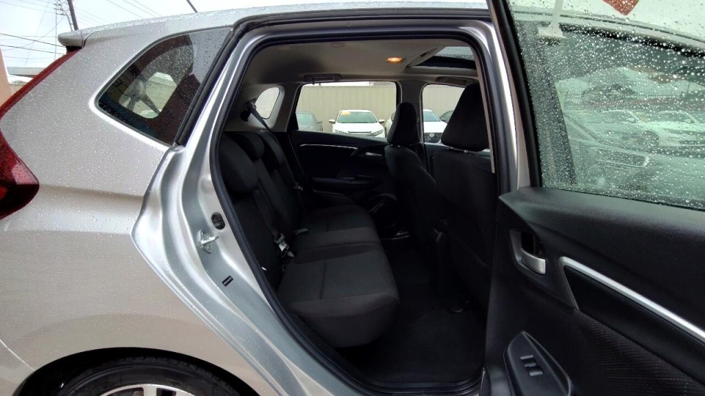 2016 Honda Fit Image 32