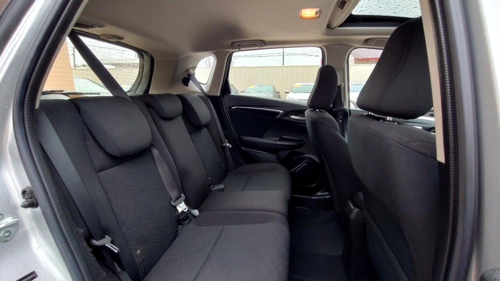 2016 Honda Fit Image 34