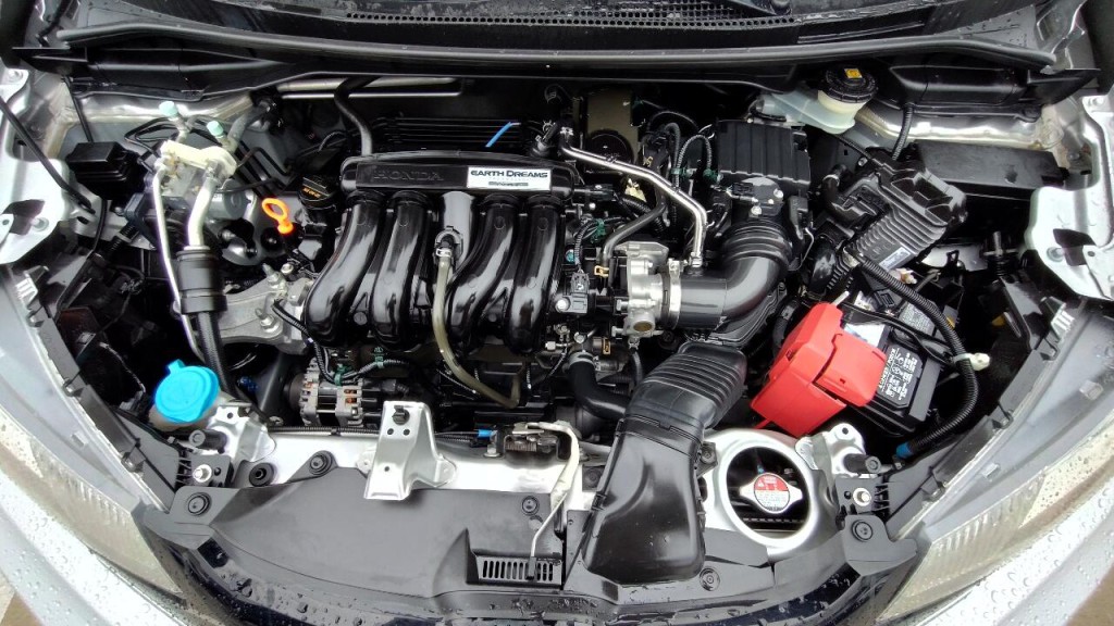 2016 Honda Fit Image 43