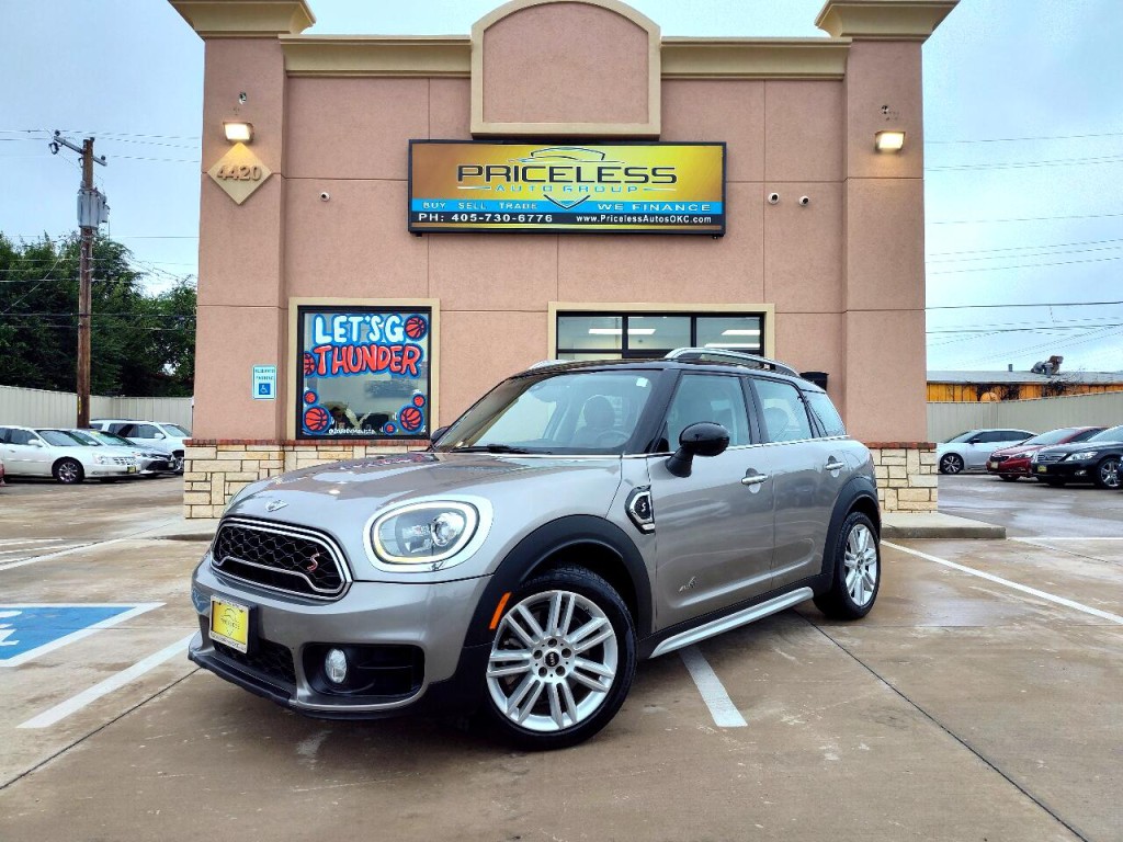 2018 MINI Countryman Image 1