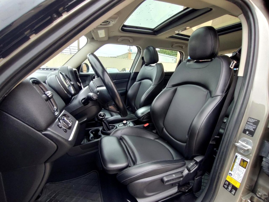 2018 MINI Countryman Image 14