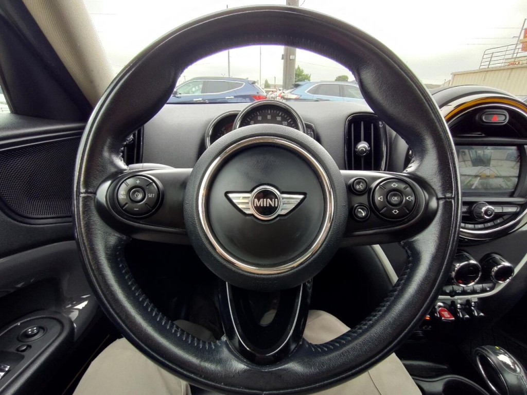 2018 MINI Countryman Image 15