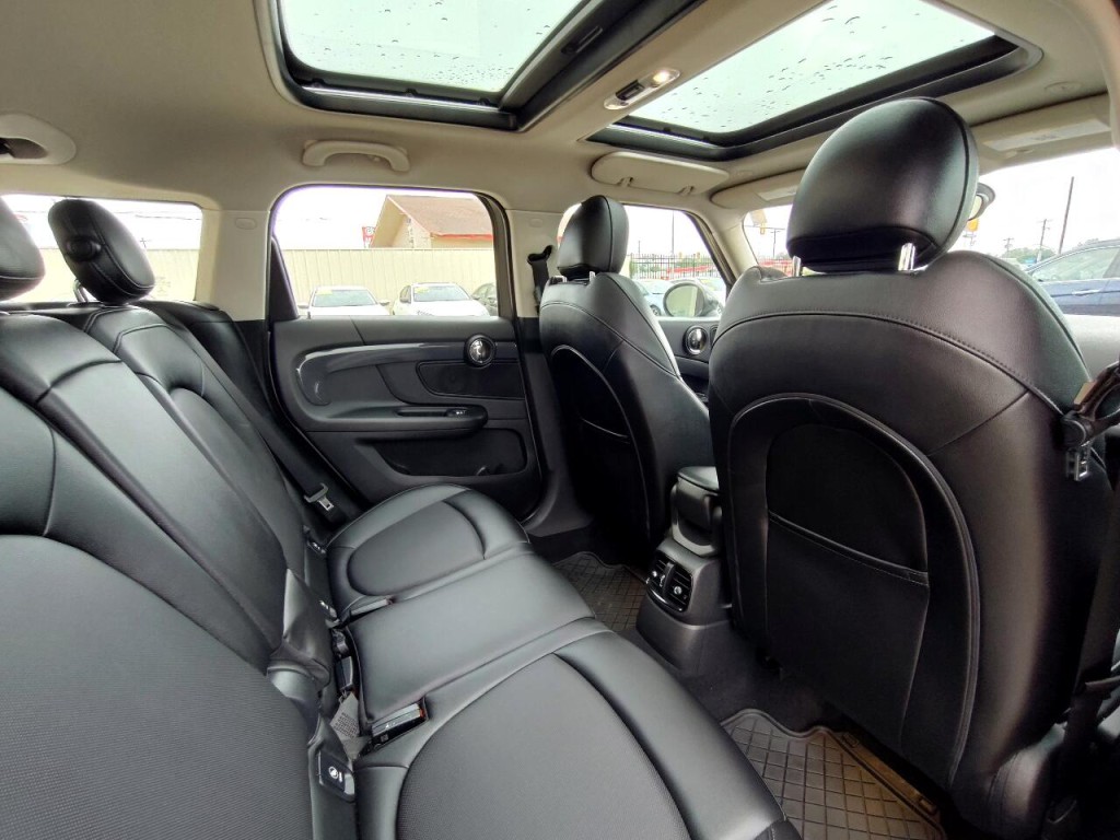 2018 MINI Countryman Image 36
