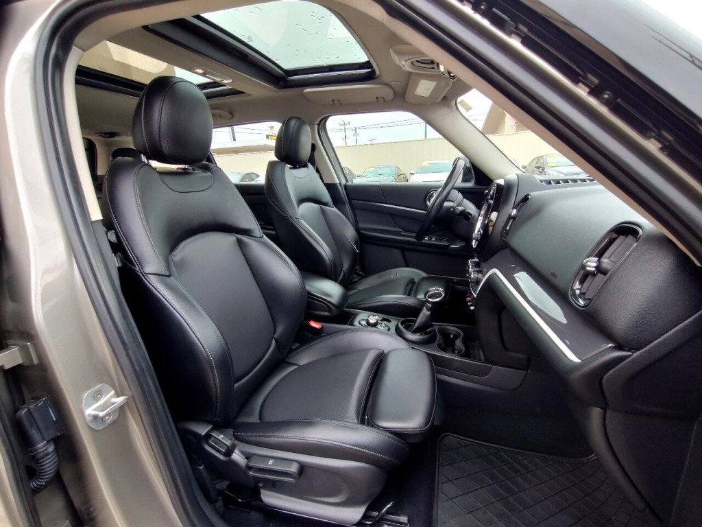 2018 MINI Countryman Image 41
