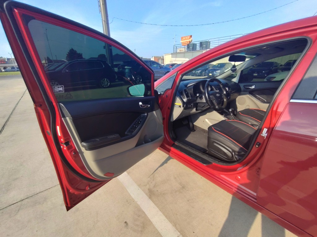 2015 Kia Forte Image 10