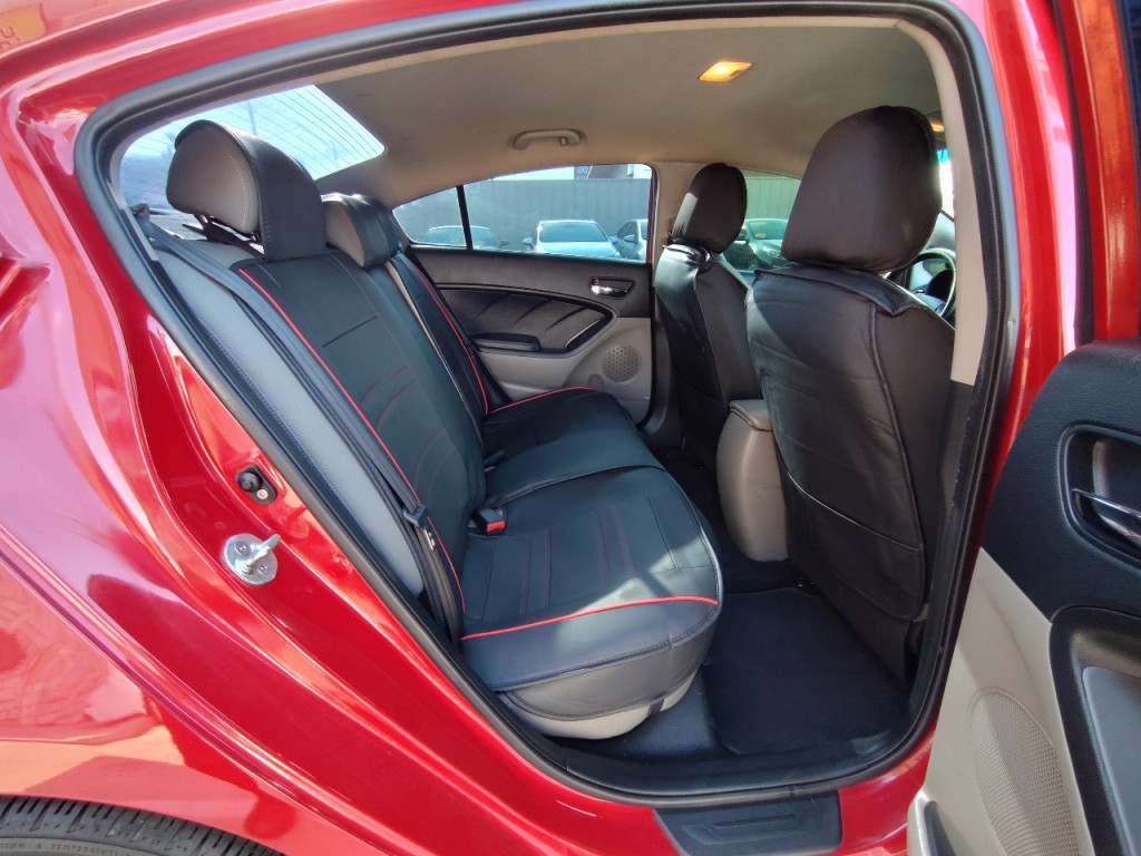 2015 Kia Forte Image 31