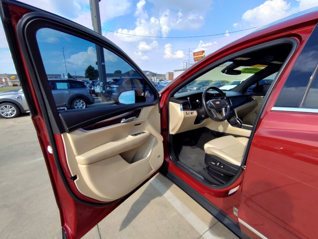 2019 Cadillac XT5 Image 12