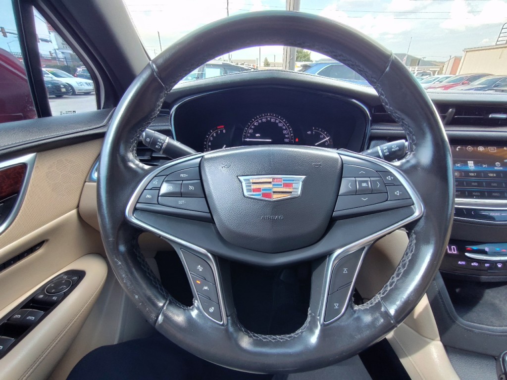 2019 Cadillac XT5 Image 16
