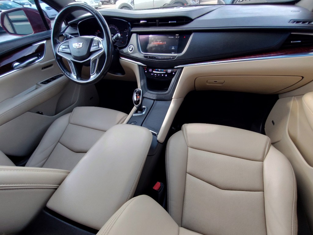 2019 Cadillac XT5 Image 43