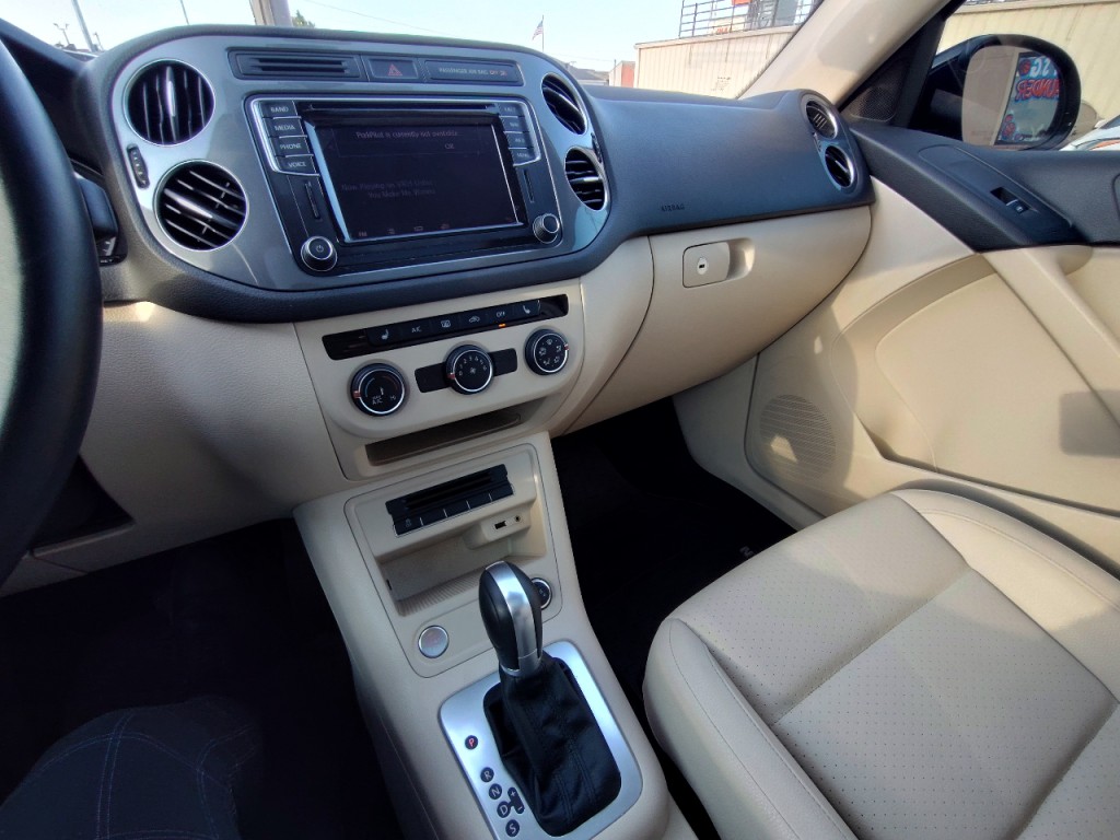 2016 Volkswagen Tiguan Image 18