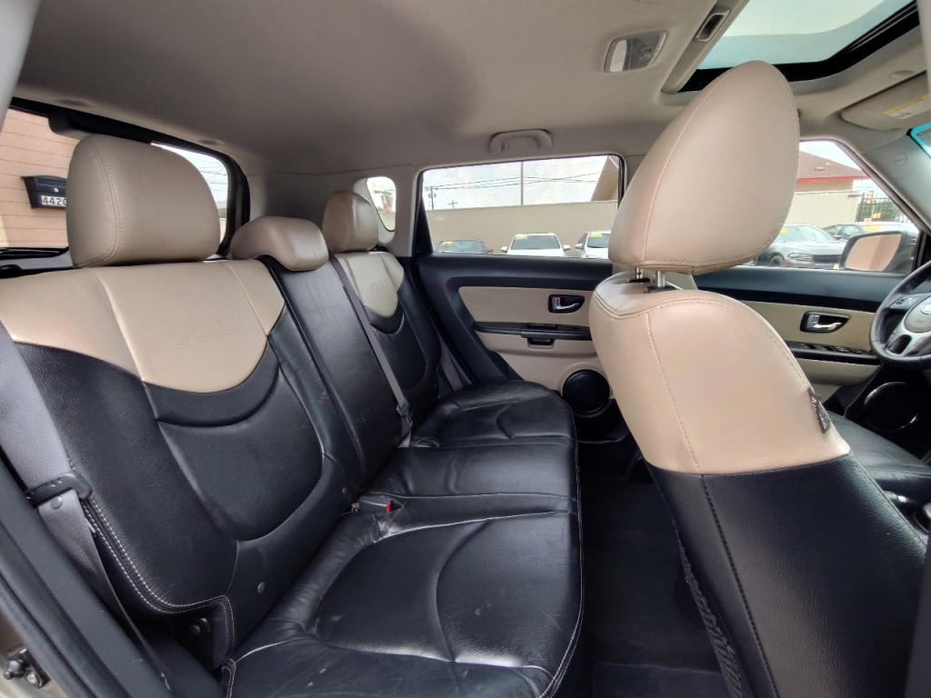 2012 Kia Soul Image 38
