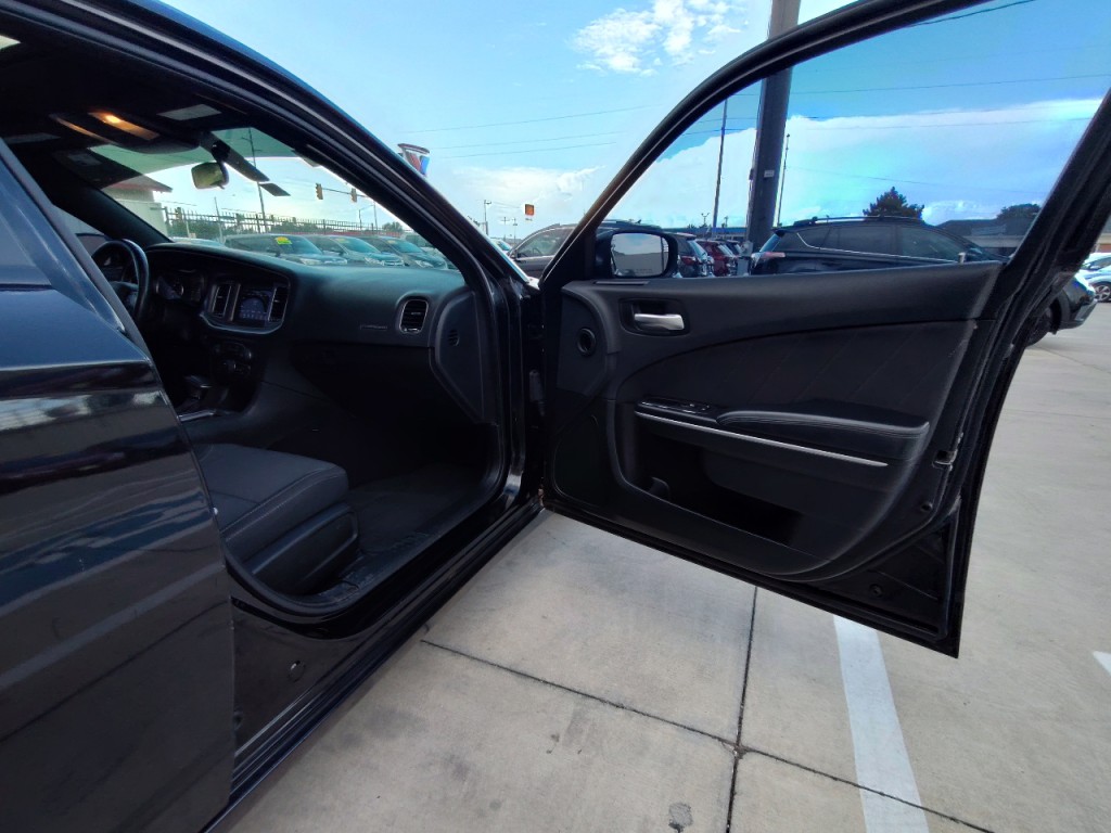 2019 Dodge Charger Image 38