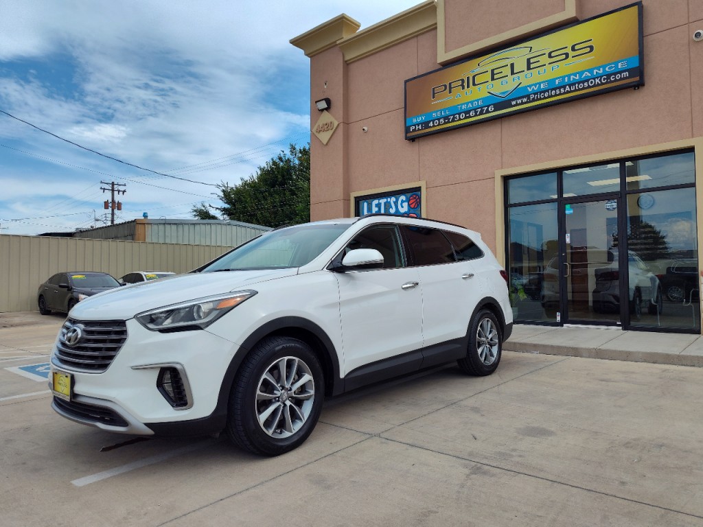 2017 Hyundai Santa Fe Image 9