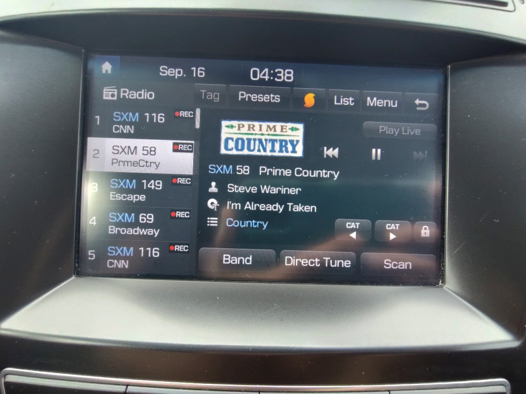 2017 Hyundai Santa Fe Image 23