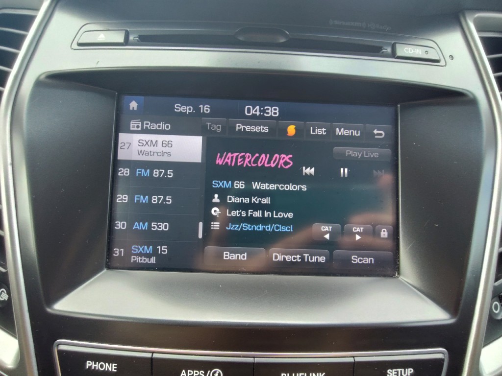 2017 Hyundai Santa Fe Image 24