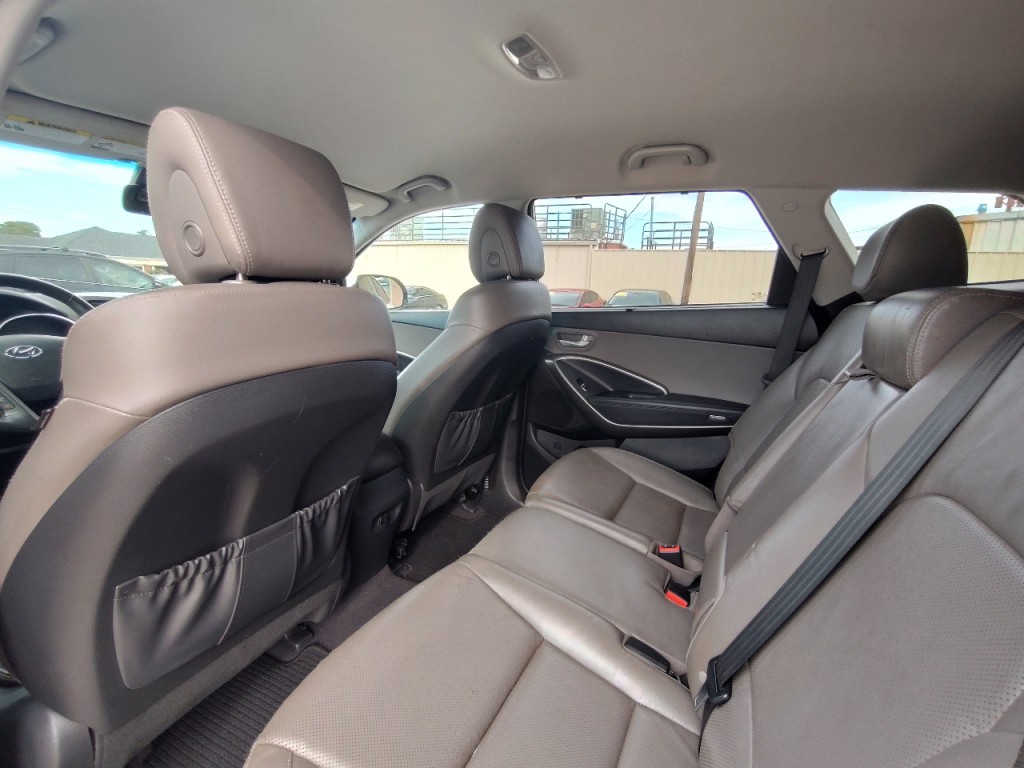 2017 Hyundai Santa Fe Image 26