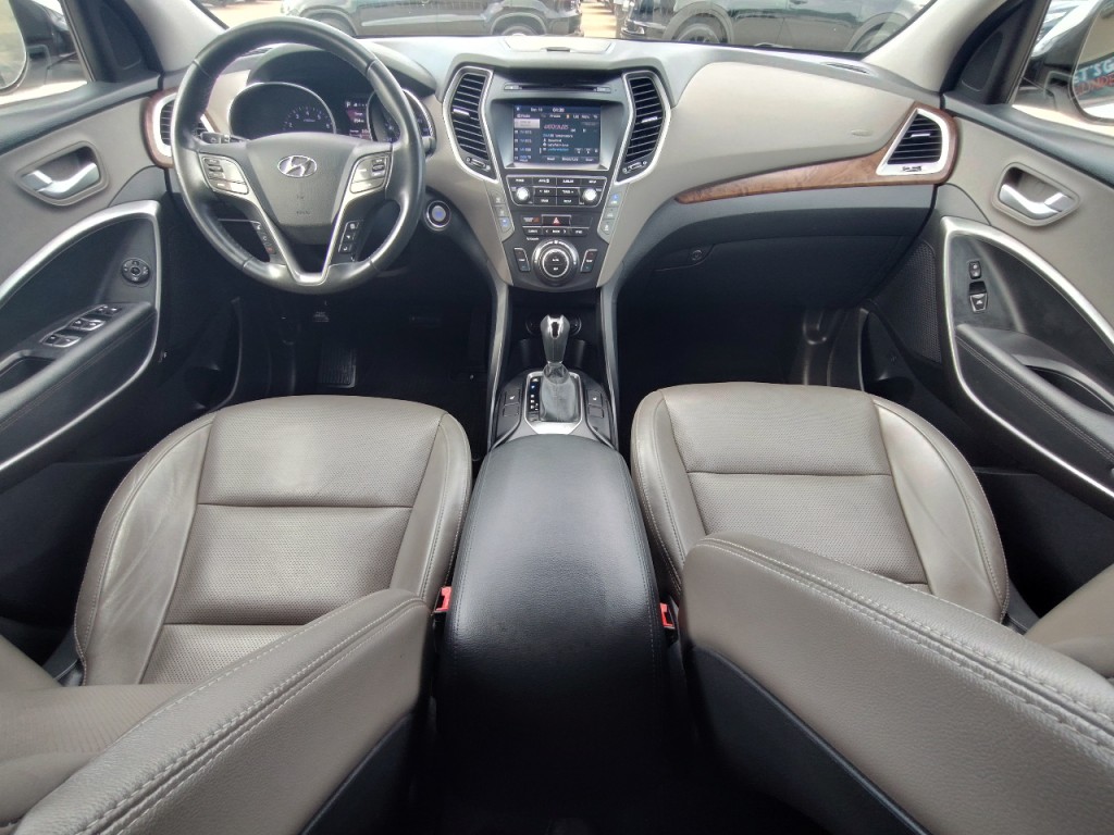 2017 Hyundai Santa Fe Image 29