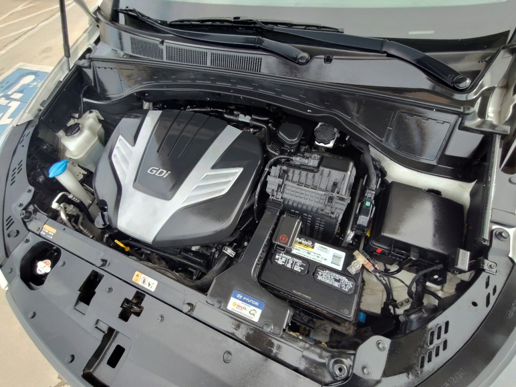 2017 Hyundai Santa Fe Image 45