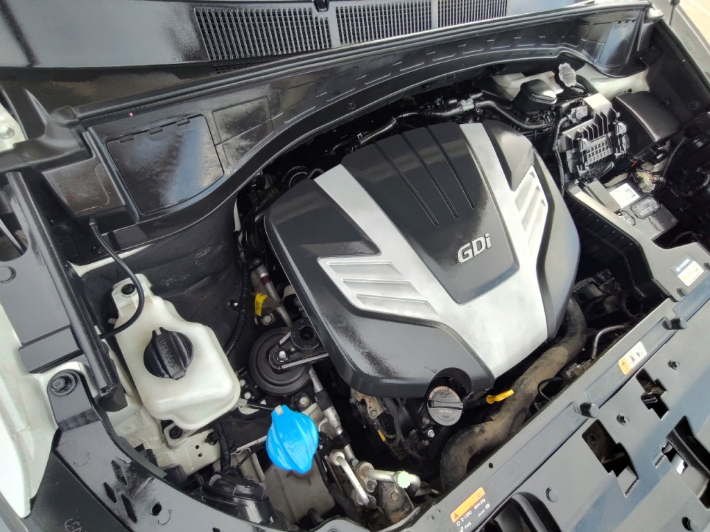 2017 Hyundai Santa Fe Image 46