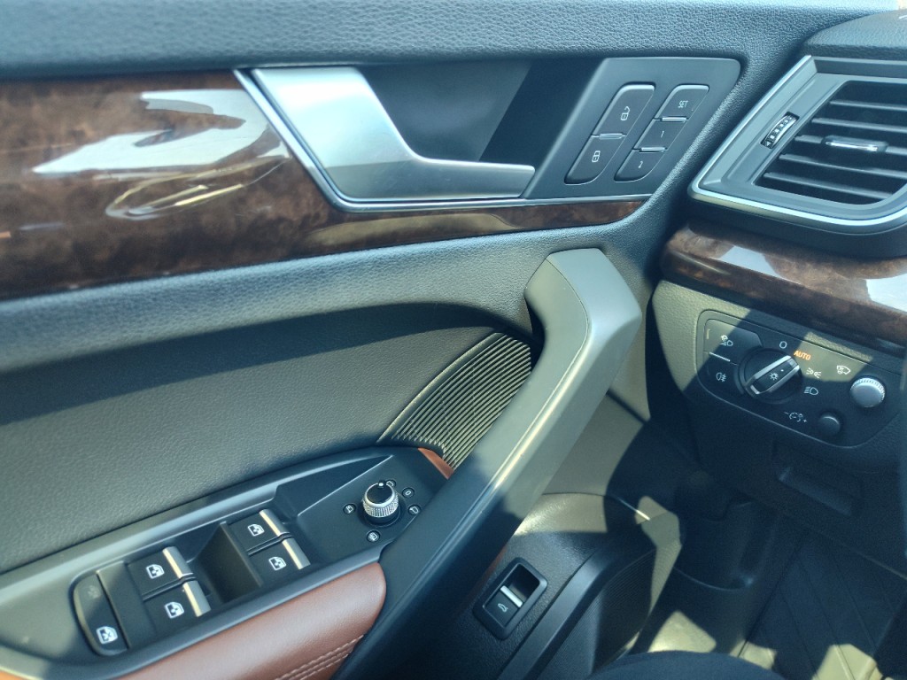 2018 Audi Q5 Image 28