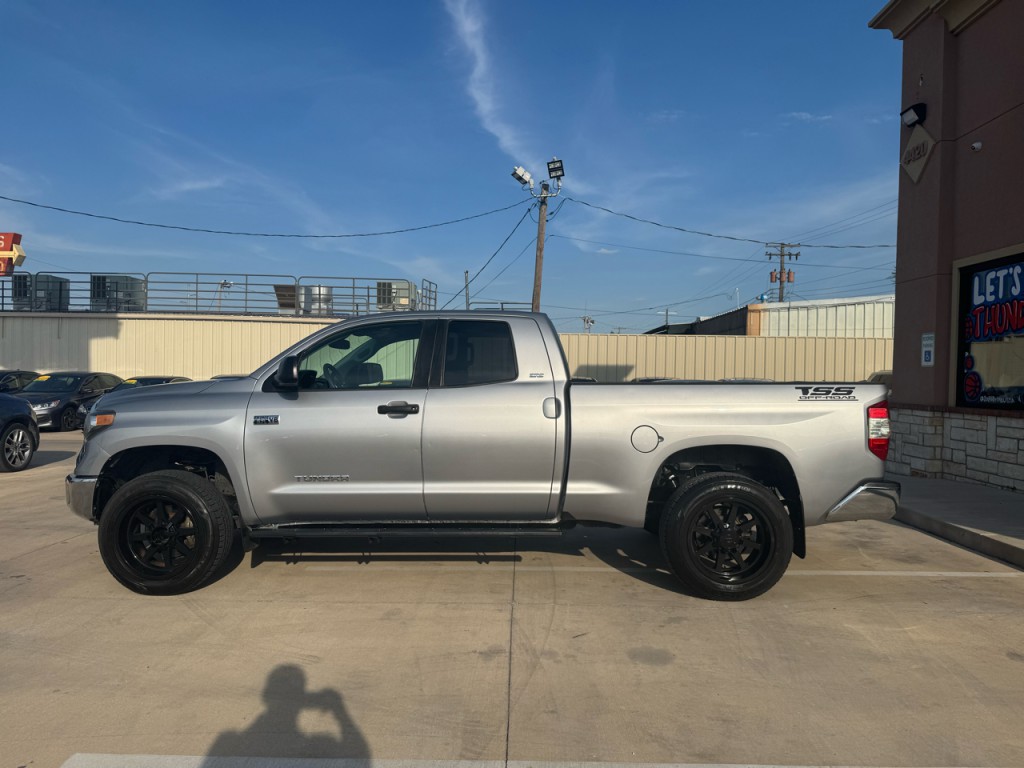 2019 Toyota Tundra Image 9